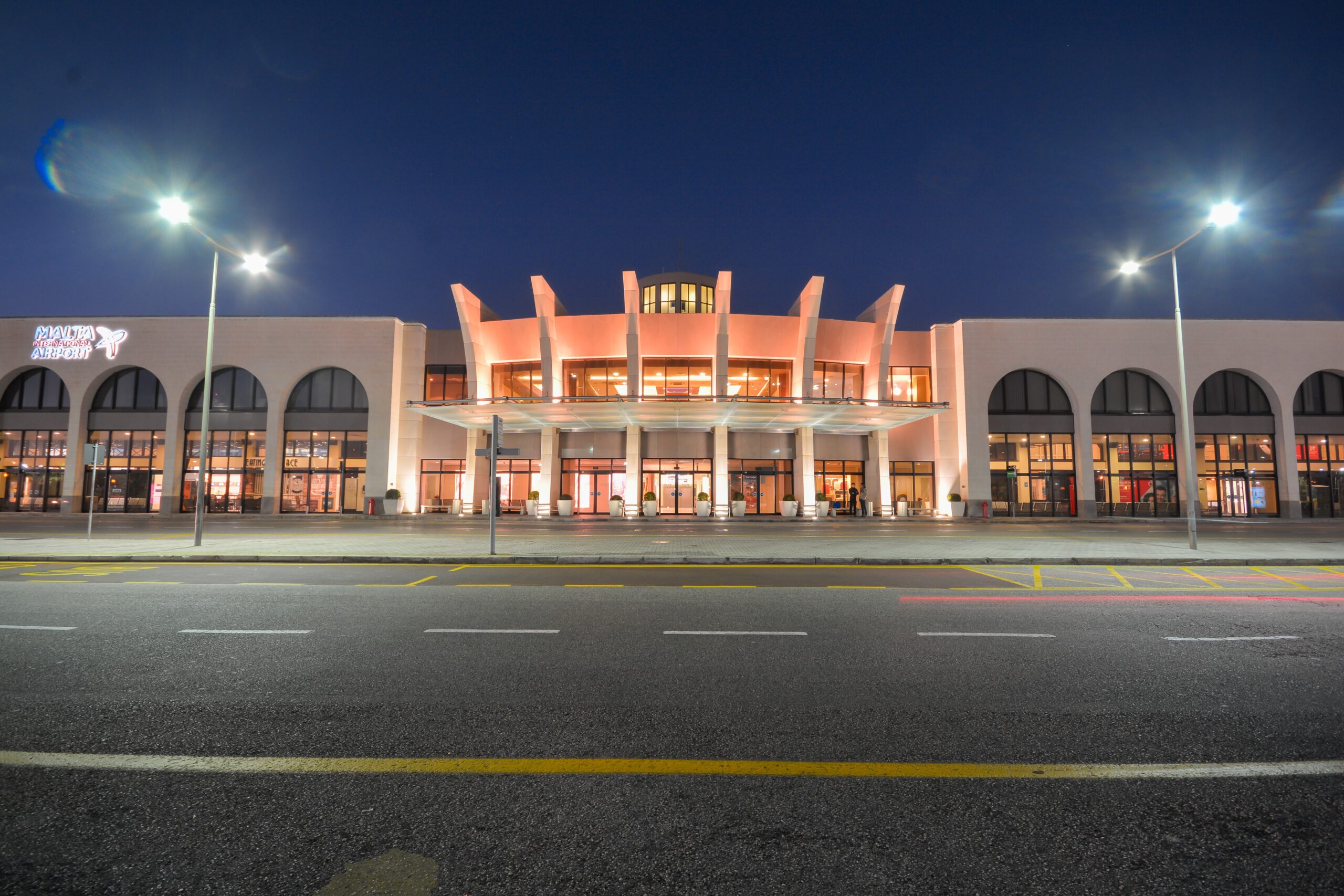 Thumbnail for MIA forecasting 5.2 million passengers in 2017